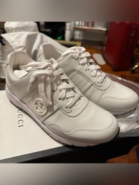 Gucci White Leather Low-Top Sneakers with Interlocking G